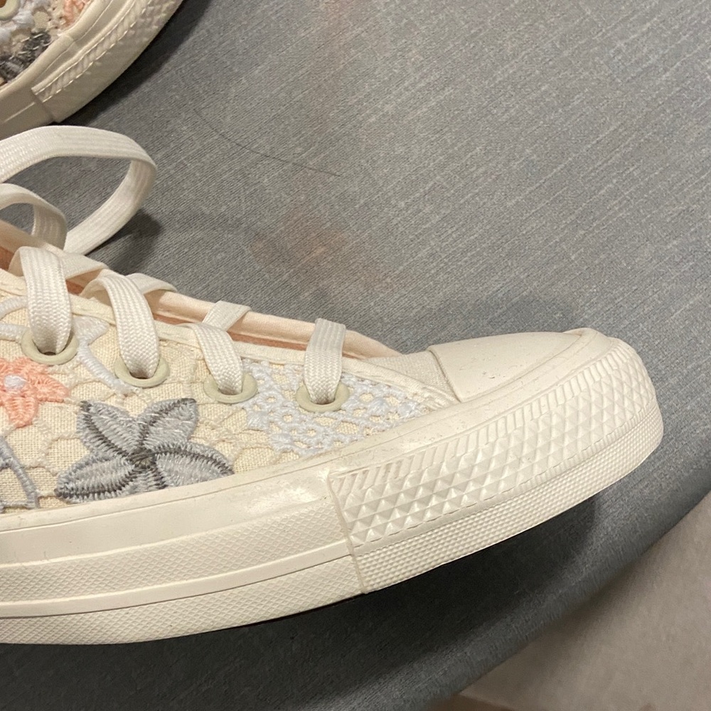 Converse Cream Floral Women's Sneakers